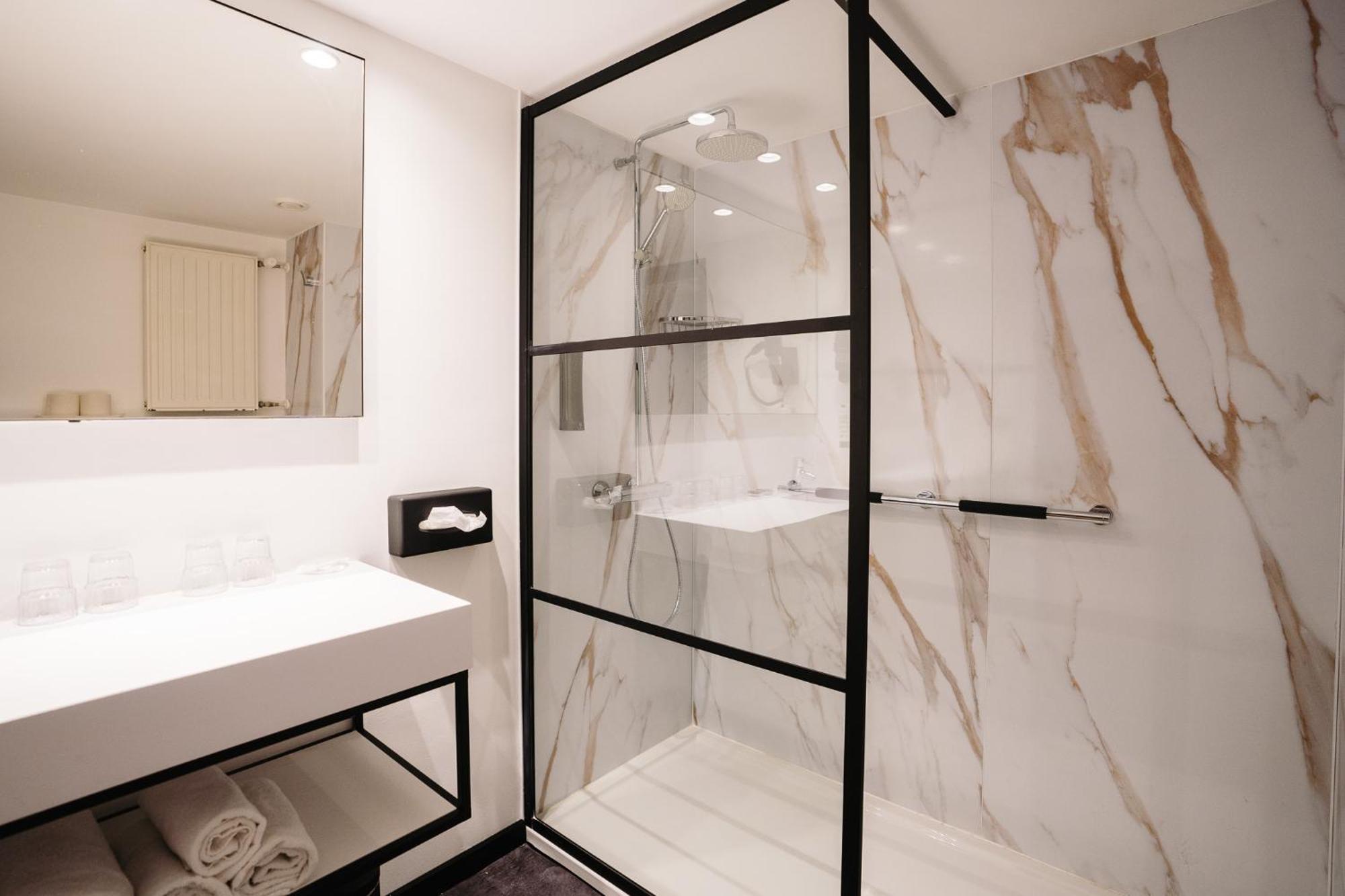Ostend Hotel Luaran gambar